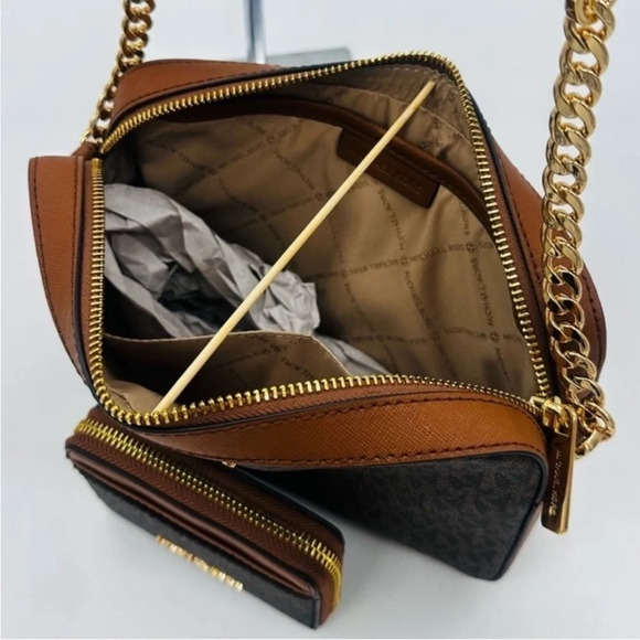 Michael Kors Large EW Crossbody Bag & Jet Set Travel ZA Card Case Wallet Brown - Picture 10 of 11